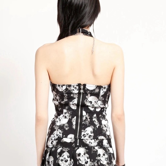 Dolls Kill Tripp NYC Black and White shadow Skull Mary Chain Halter NWT Small - Picture 6 of 6